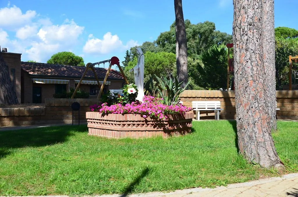 La Madonnina Village Resort Follonica 3*,  Italia