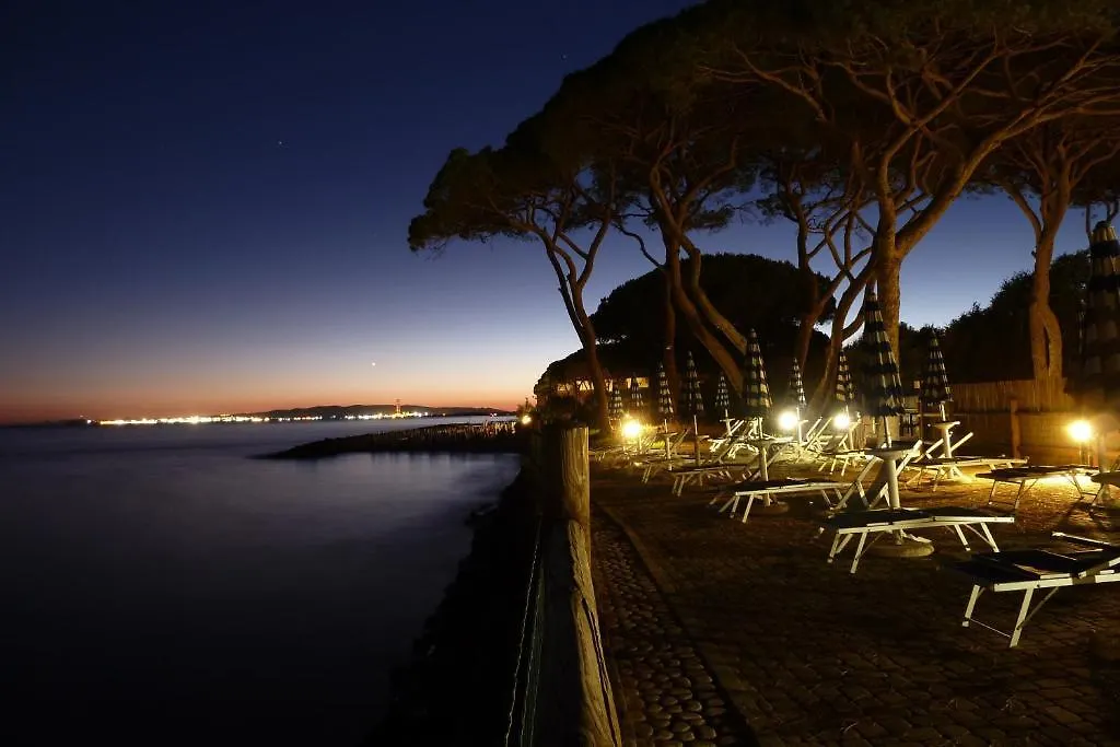 La Madonnina Village Resort Follonica 3*,